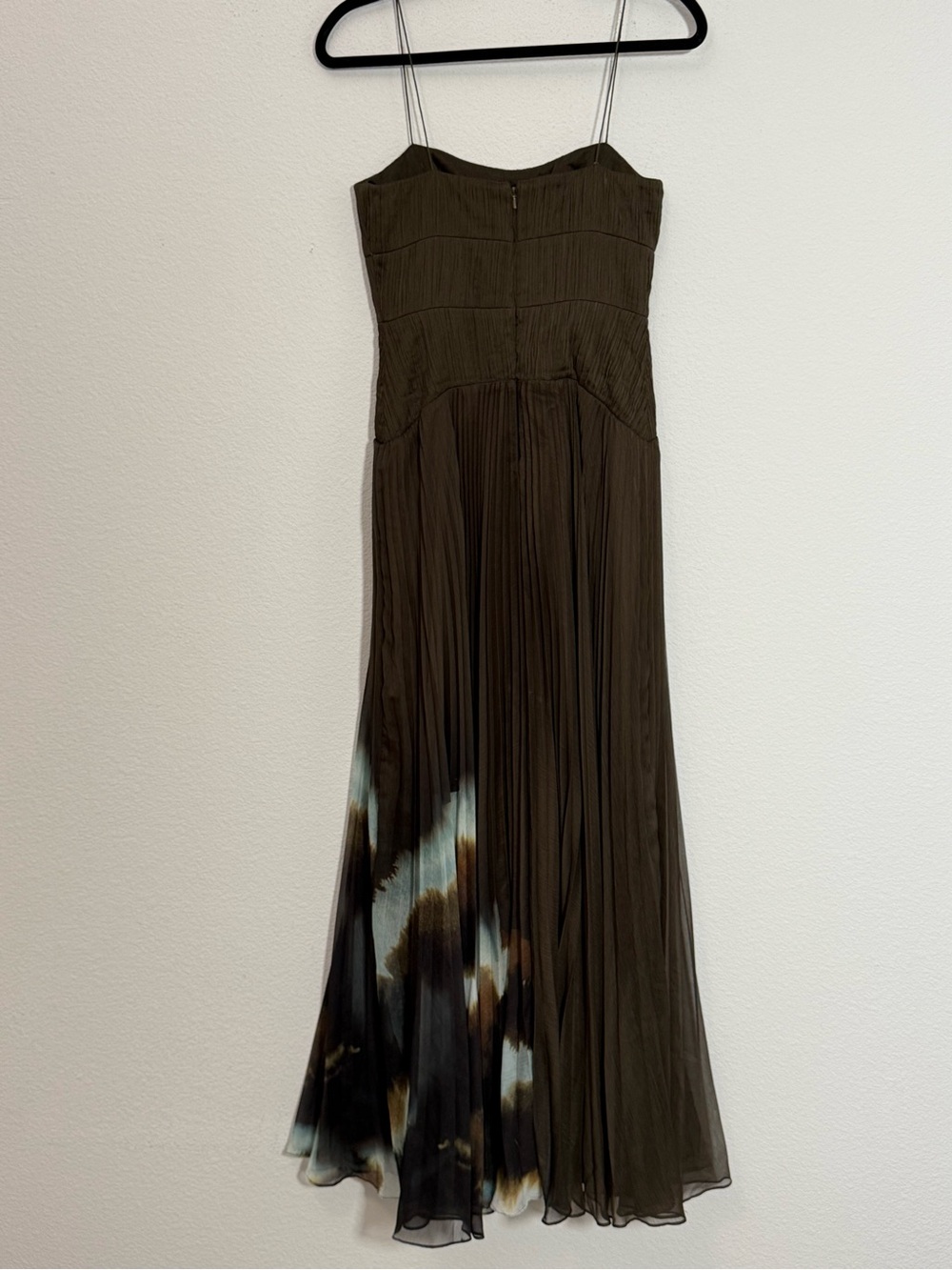 AMUR Sue Pleated Maxi Gown Brown Abstract Print Sustainable Formal Dress Size 0 - Picture 3 of 7